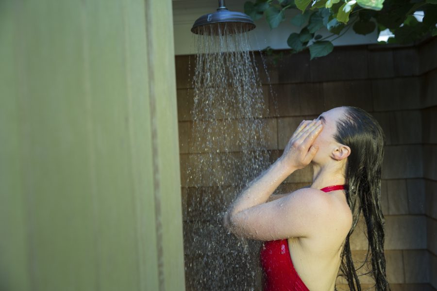 Massive face shower