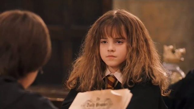 https://hellogiggles.com/wp-content/uploads/sites/7/2015/08/11/Hermione-Granger-in-HP-and-the-sorcerer-s-stone-hermione-granger-13574341-960-540.jpg?quality=82&strip=1&resize=640%2C360