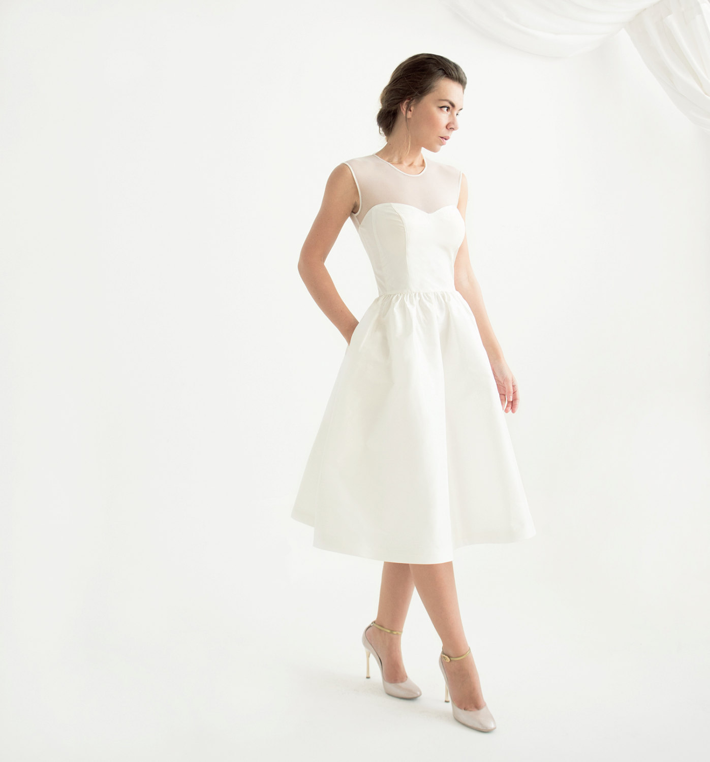 17 seriously stunning wedding dresses under $500 - HelloGigglesHelloGiggles