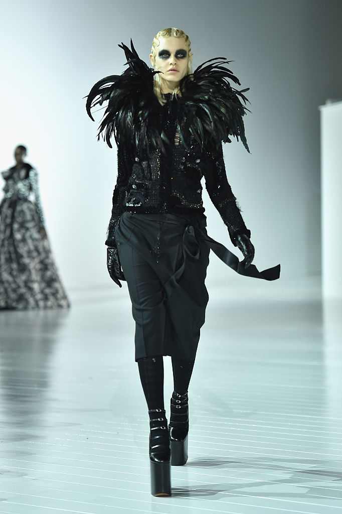 Marc Jacobs brushes aside the rumours with a dramatic flourish, New York  fashion week