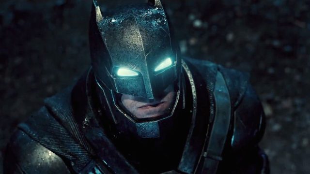 Batman-V-Superman-Armored-Batsuit-Costume-Comic-Con