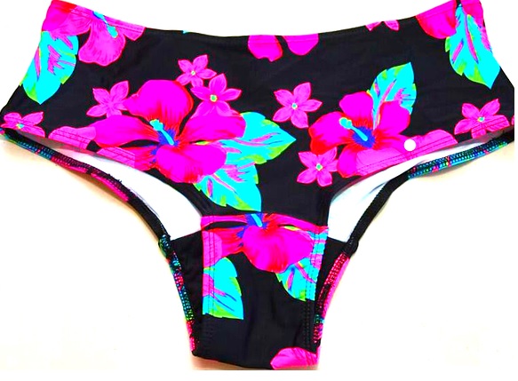 This period-proof bathing suit is a game changer - HelloGigglesHelloGiggles