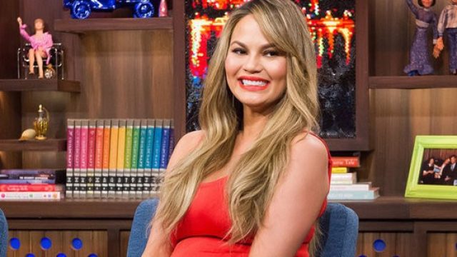 Chrissy-Teigen-Barbara-Bui-Dress-Watch-What-Happens-Live