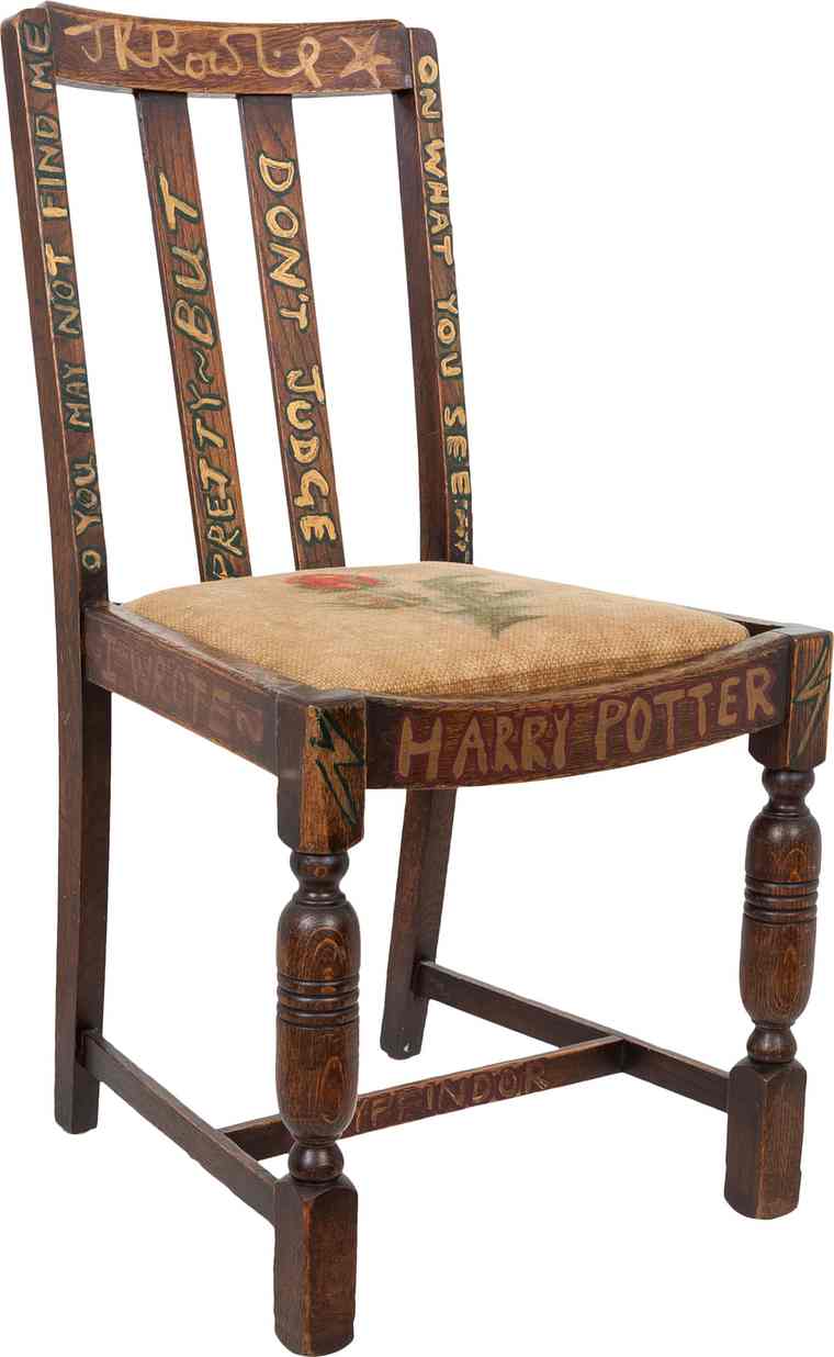 picture-of-jk-rowling-chair-photo.jpg