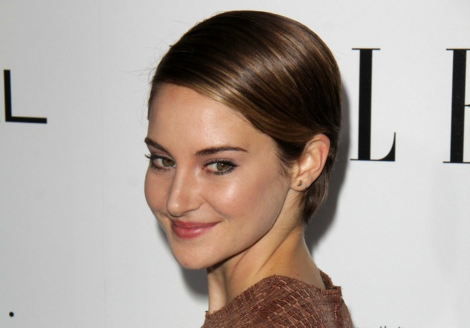 Shailene Woodley S New Dark Hair Is Absolutely Enchanting   Shailene4 