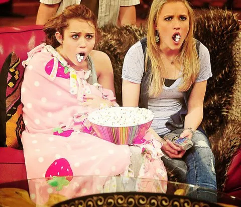 emily-osment-eww-hannah-montana-lilly-truscott-lol-miley-cyrus-Favim.com-100126-1434563685.jpg