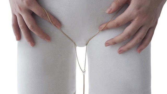 Thigh gap jewelry is here, and it's not what you would expect