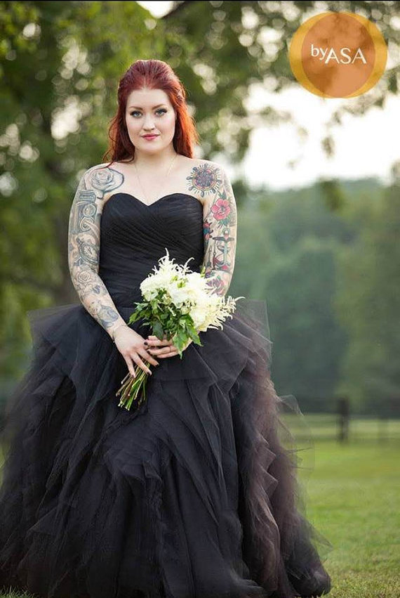 Black-Wedding-Dress-10.jpg