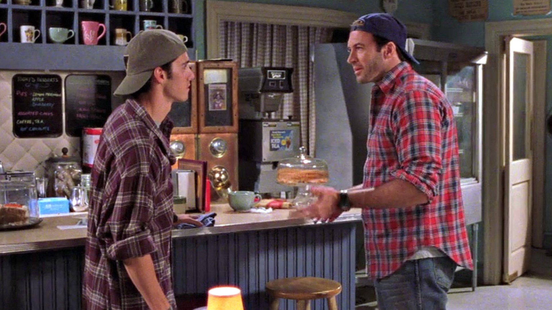 These new pictures of Jess and Luke on the "Gilmore Girls" set are what