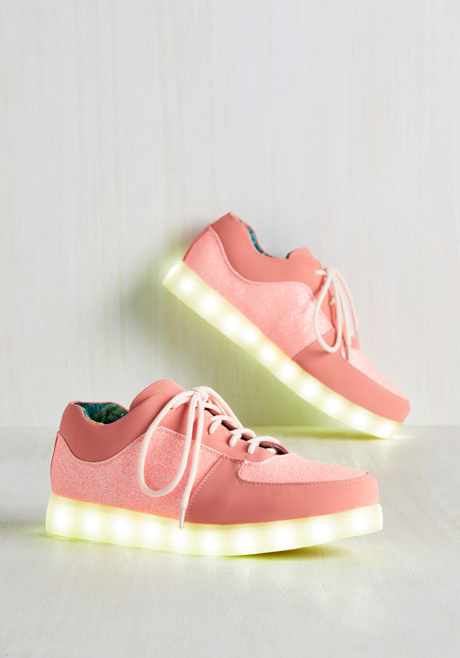 LED Light Up Shoes | Silver Low Top | LED Fashion Sneakers – LED SHOE SOURCE