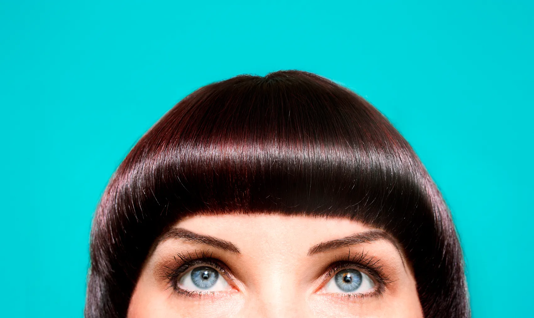 Can curly hair work with bangs? I tried, and here's what happened - HelloGigglesHelloGiggles Can curly hair work with bangs? I tried, and here's what happened - HelloGigglesHelloGiggles
