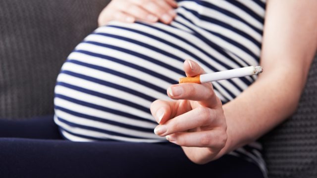 smoking while pregnant