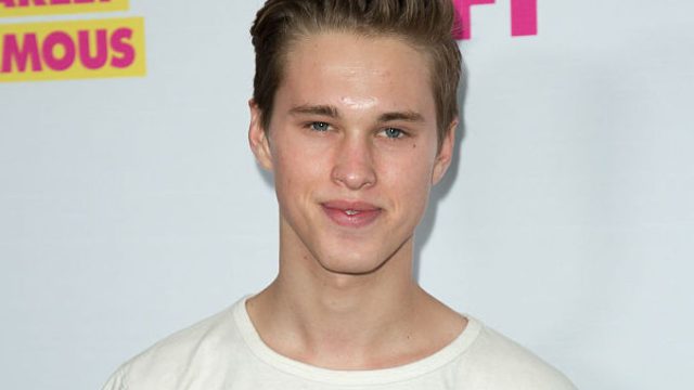 Premiere For VH1's "Barely Famous" Season 2 - Arrivals