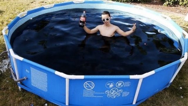 coke mentos pool