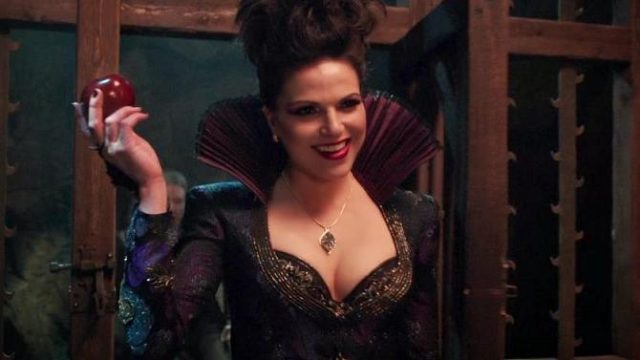 Regina-Becoming-The-Evil-Queen-Again-On-Once-Upon-A-Time