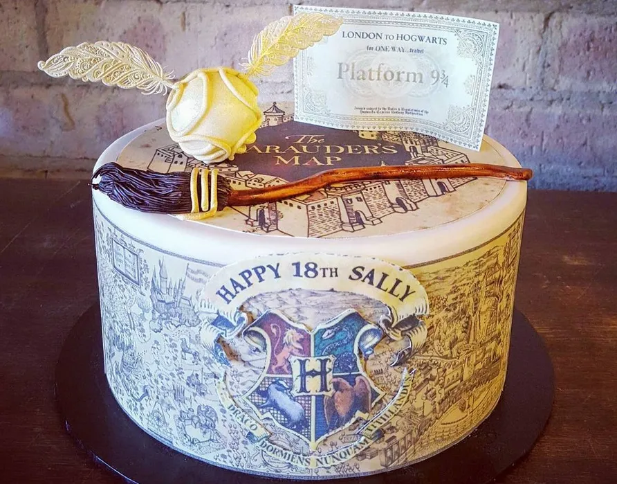 Celebrate Harry Potter's birthday with these incredible HP cakes -  HelloGigglesHelloGiggles
