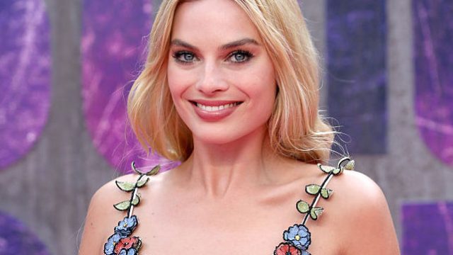 Margot Robbie Looks Like A Jungle Goddess In This Roaring Tiger Dress