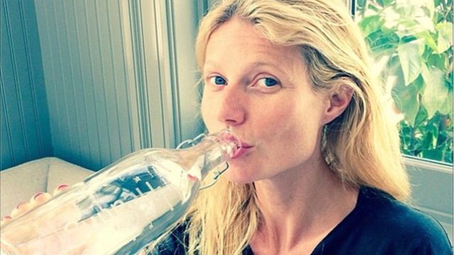 gwyneth-paltrow-drinking-water copy