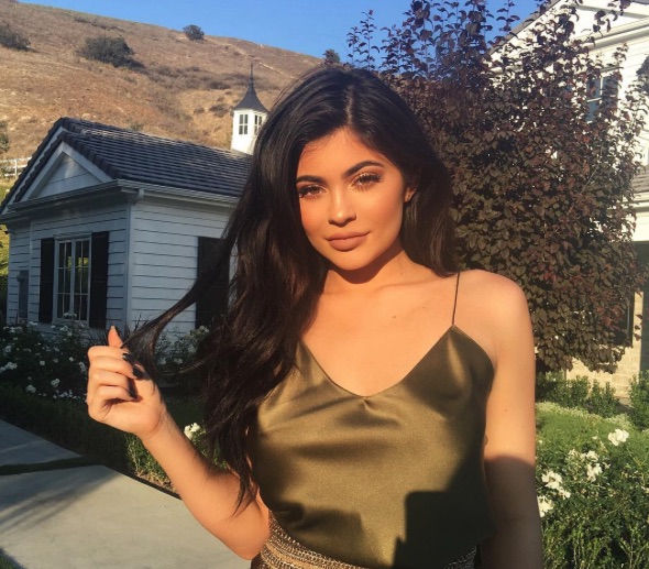 All the Extravagant Gifts Kylie Jenner Got (and Gave) on Her 21st
