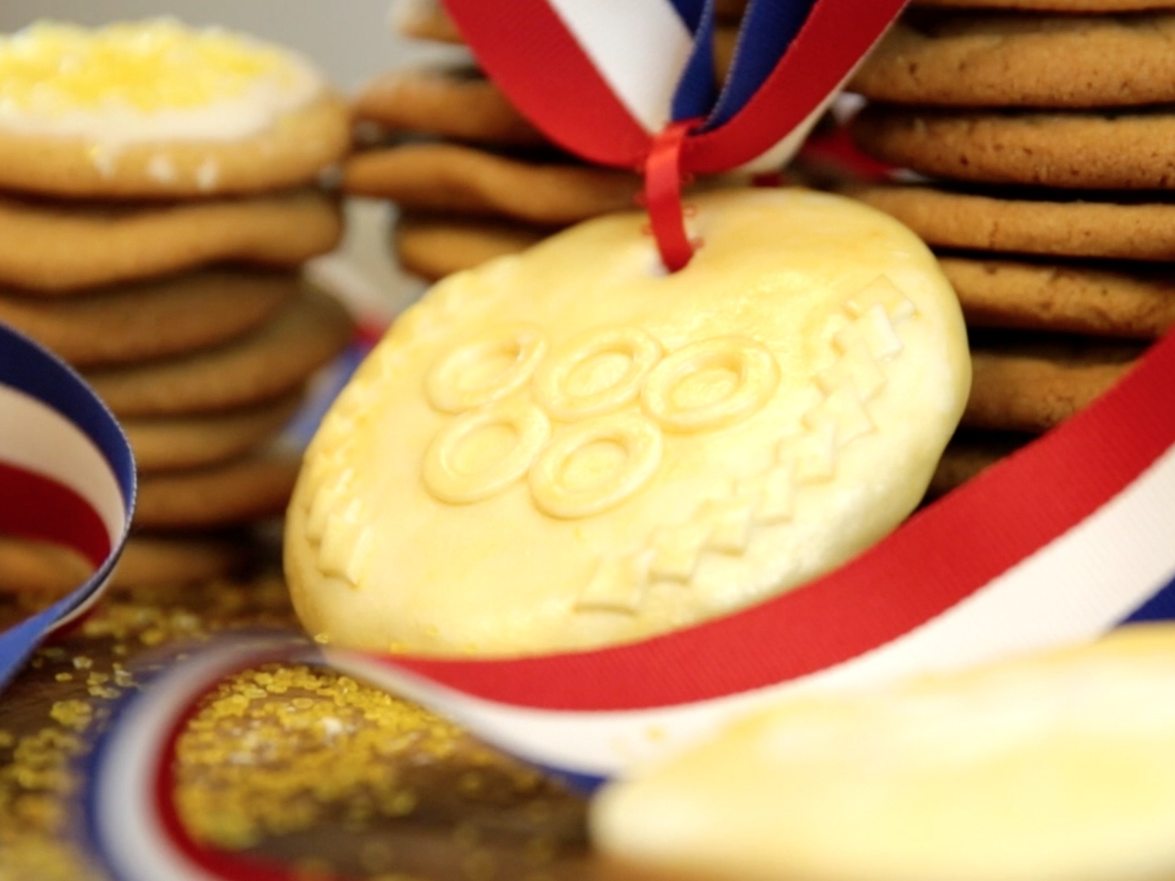 Gold-medal-cookie.jpg