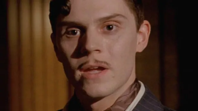evan-peters-american-horror-story-hotel-700x525c