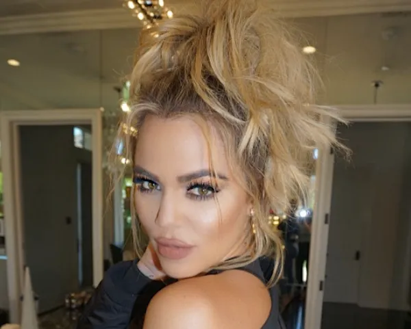 People are REALLY upset about Khloé Kardashian's new hairstyle — and they  have a point - HelloGigglesHelloGiggles