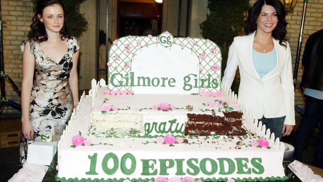 "The Gilmore Girls" 100th Episode Cake Cutting