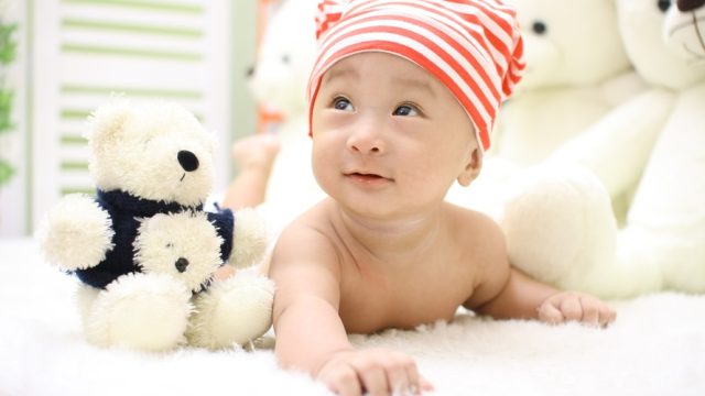 baby-cute-child-lying-40724-large