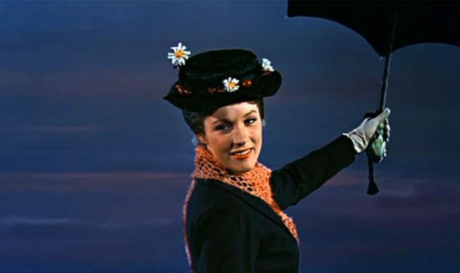 Julie Andrews reaction to Emily Blunt as Mary Poppins is practically  perfect in every way - HelloGigglesHelloGiggles
