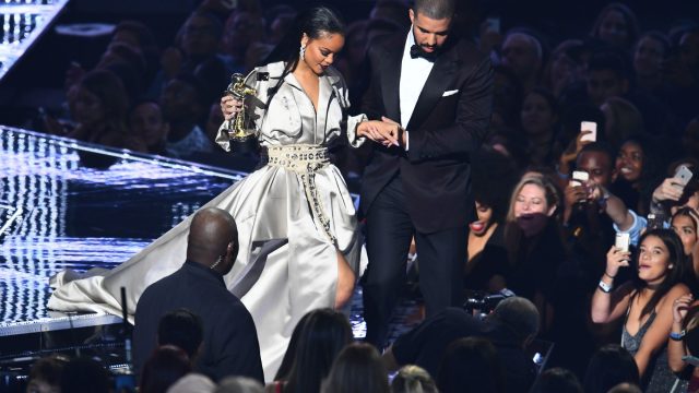 drake rihanna vmas 2016