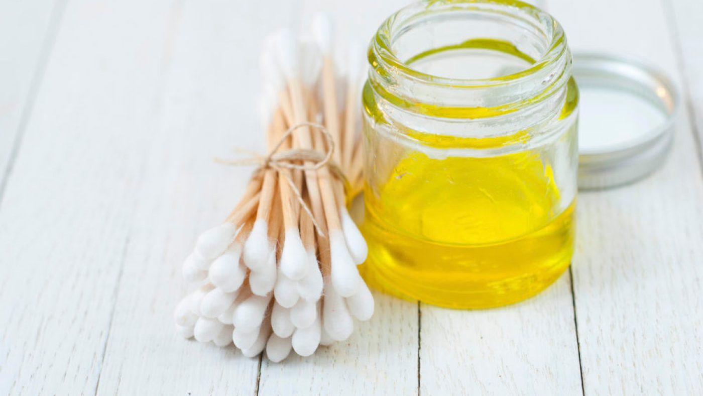 5 Genius Ways To Use Baby Oil In Your Beauty RoutineHelloGiggles