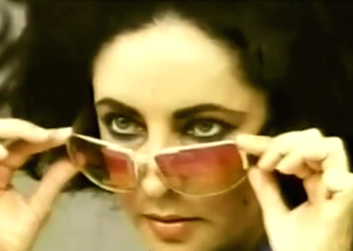 This Vintage Video Of Elizabeth Taylor Doing Her Makeup Is Incredible