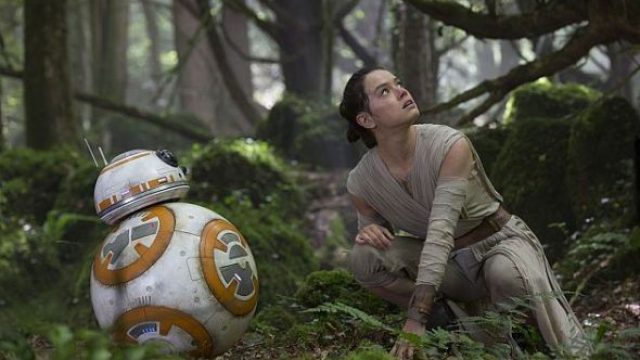 rey-and-bb8-on-takodana