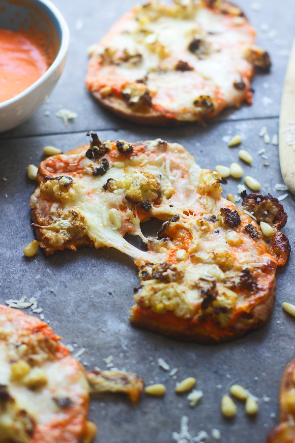 Roasted-Red-Pepper-and-Cauliflower-Pizzas.jpg