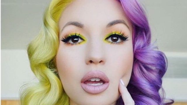 These split-dye hair styles will have you hightailing it to the salon -  HelloGigglesHelloGiggles
