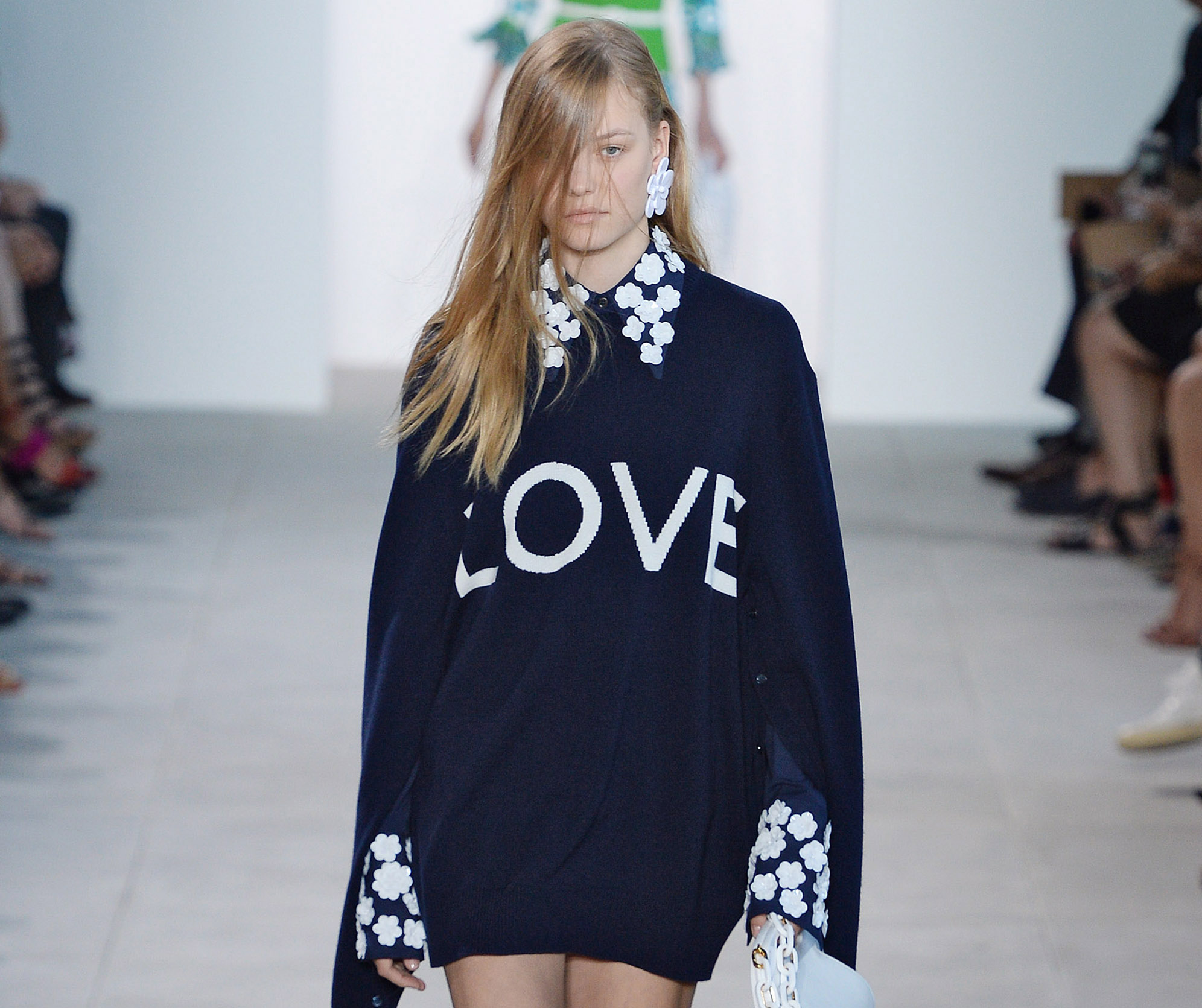 From Onlyfans To Nyfw Runway: A Model'S Journey - v668fd9