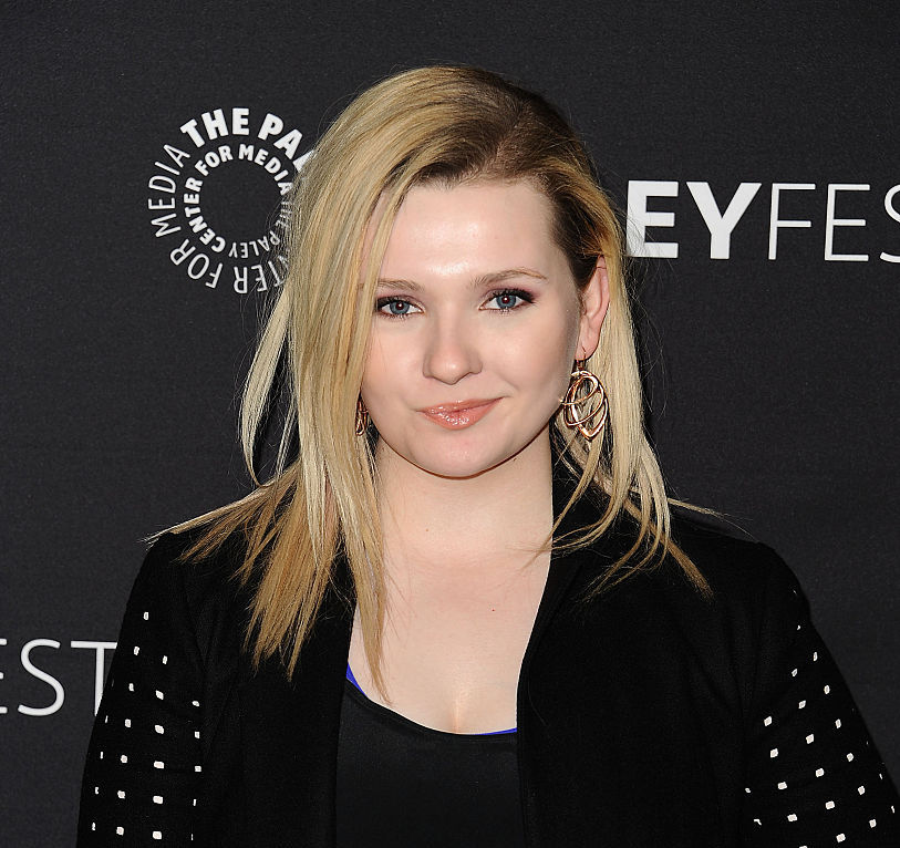 Abigail Breslin wore a butterfly bomber jacket we'd like to flutter ...