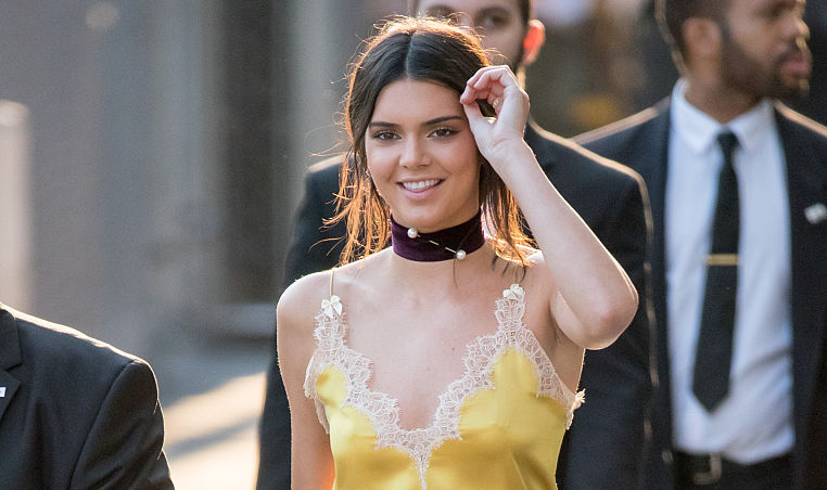 Kendall Jenner Still Looks Modelesque in Casual Clothes