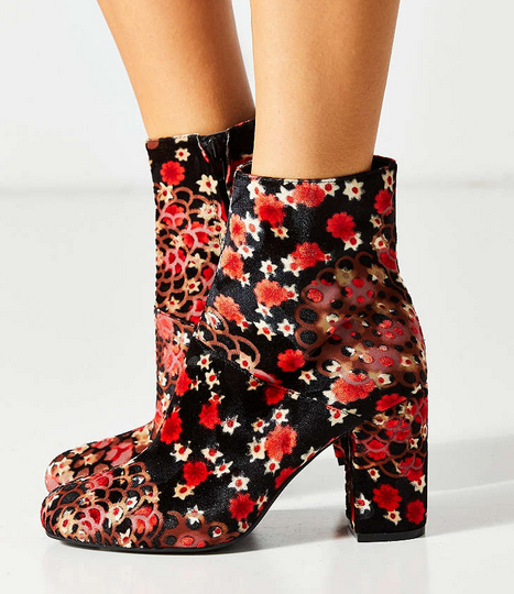 Urban outfitters 2025 ankle boots