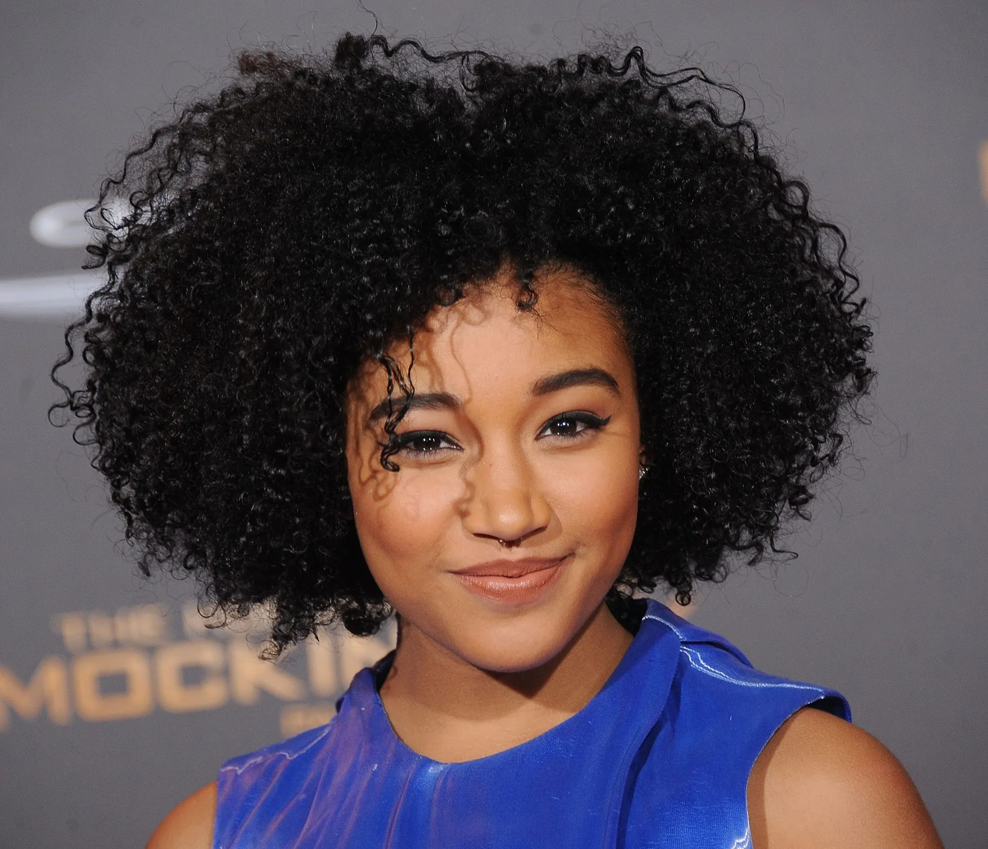 Amandla Stenberg posted yet another killer hair selfie, and now we need to  step up our curl game ASAP - HelloGigglesHelloGiggles