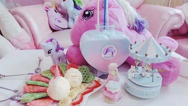 unicorn cafe 2