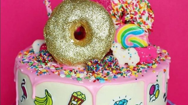 emoji-cake-cover