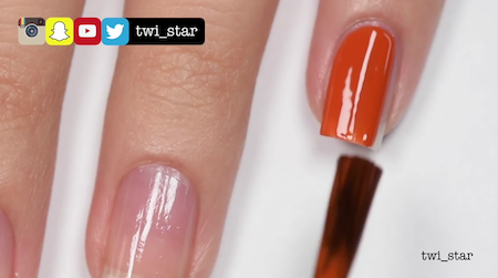 This nail art tutorial is a true sign of the pumpkin spice apocalypse ...