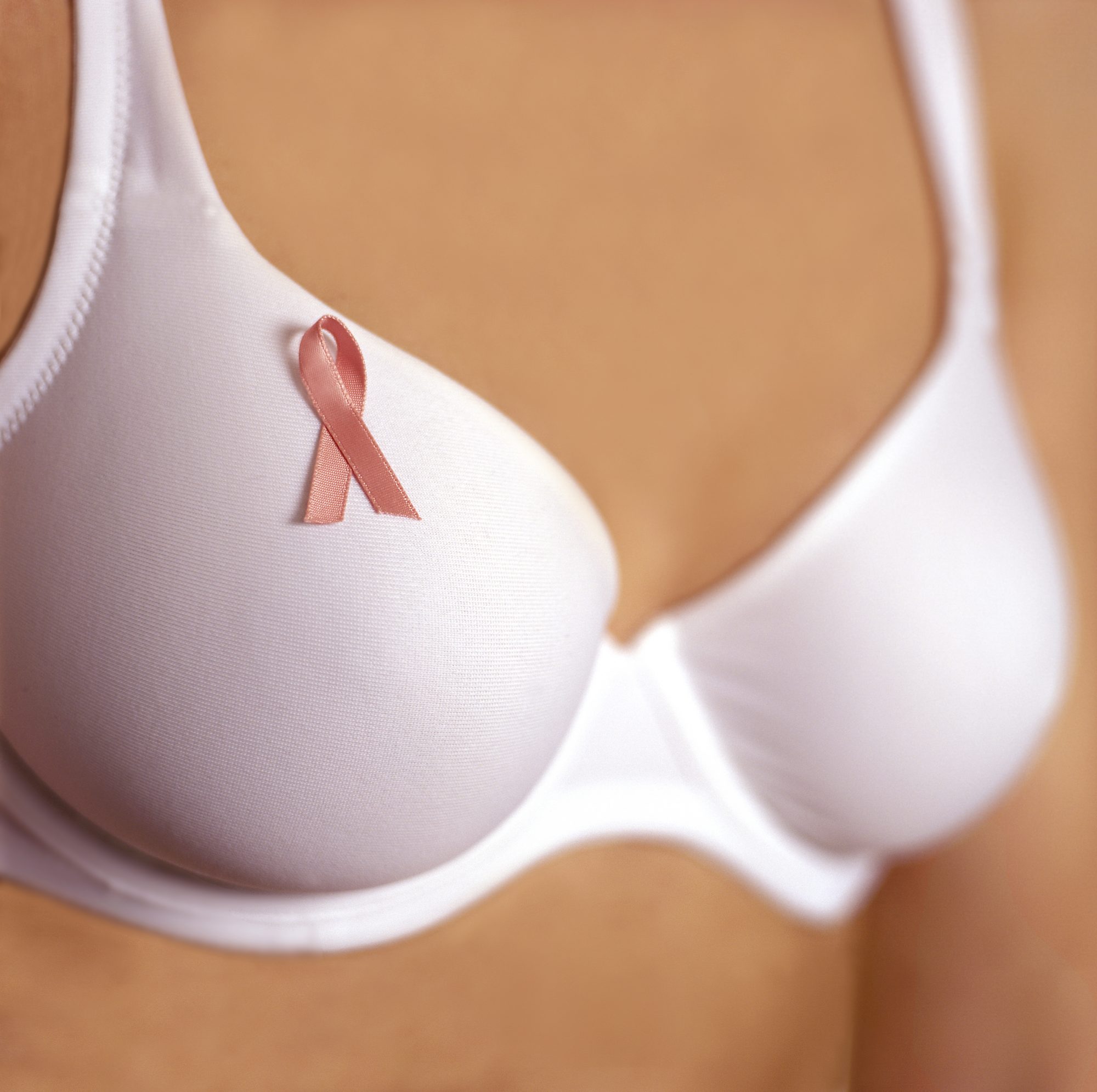 This invention will forever change life for women with big boobs -  HelloGigglesHelloGiggles