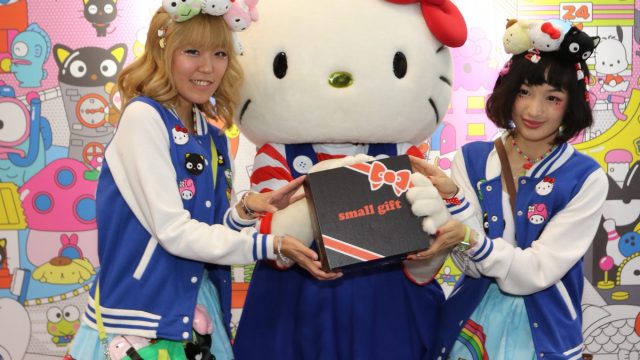 Hello Kitty & Sanrio Ambassadors with Sanrio 'Small Gift' Crate - Loot Crate Booth  New York Comic-Con