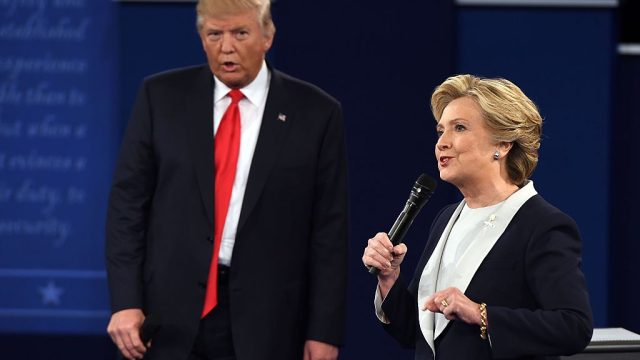 TOPSHOT-US-VOTE-DEBATE