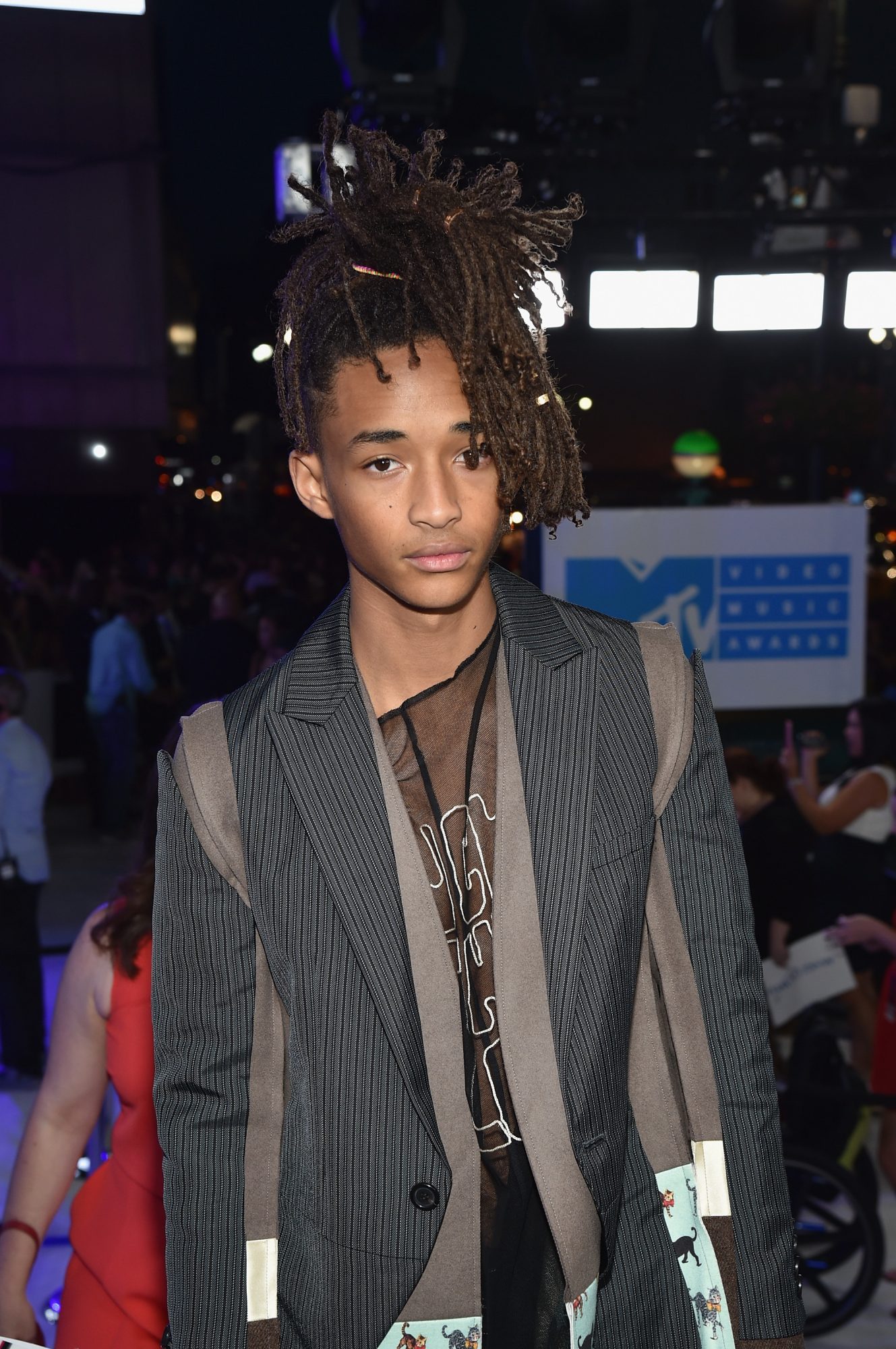 Jaden Smith wore a jacket covered in leaves for an awesome ...