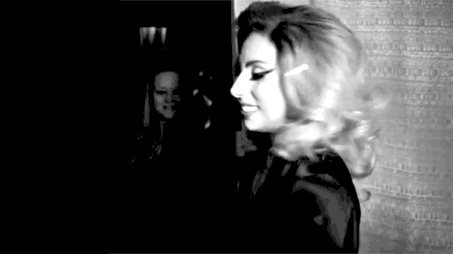 lady-gaga-2.gif