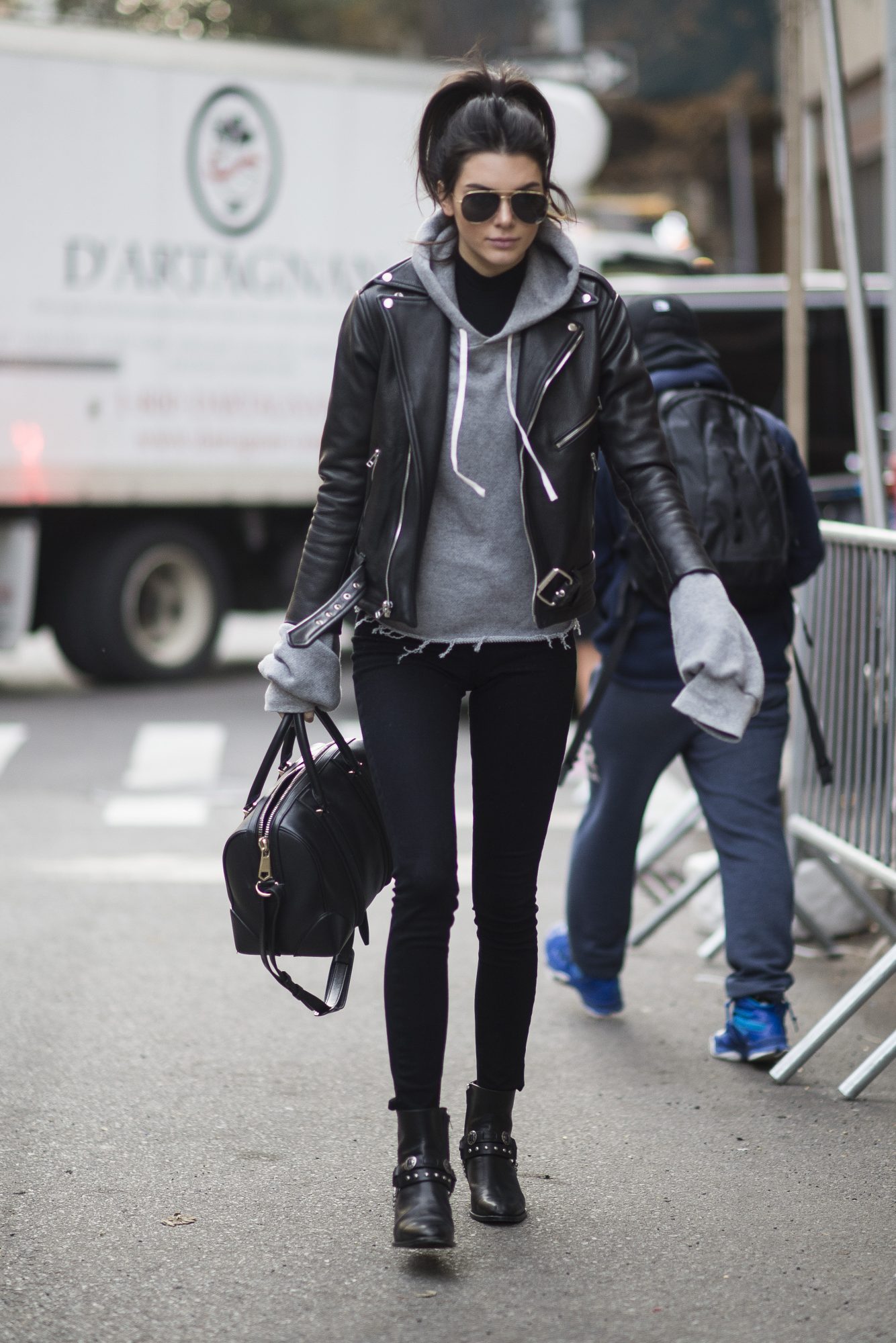 Looks inspiration  Kendall jenner style, Kendall jenner street style,  Kendall style