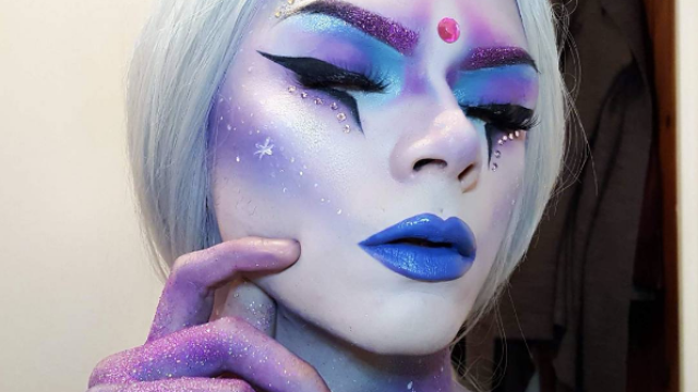 ig-ss-galaxy-chic-makeup
